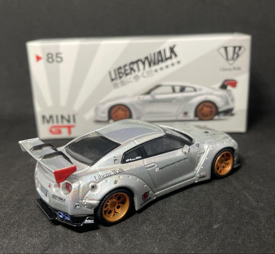 ミニカー MINIGT 85 Nissan GTR LBWK magic Pearl