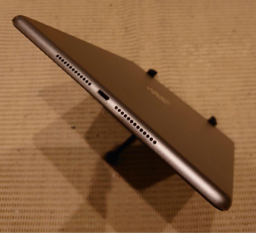 完動品SIMフリー液晶無傷iPad第6世代本体128GB送料込HJF89 HJF89完動品SIMフリー液晶無傷iPad第6世代(A1954)本体128GB