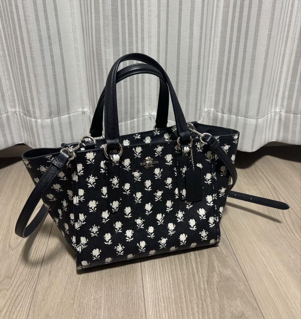 coach 花柄ショルダーバッグ 黒 ブラック
