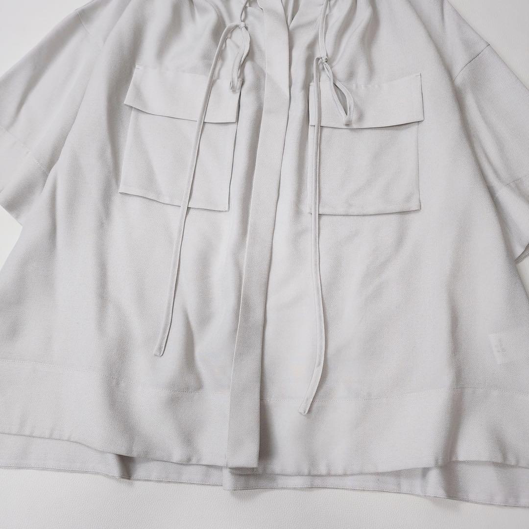 新品 エブール ドライレーヨンビエラギャザーノーカラーブラウス