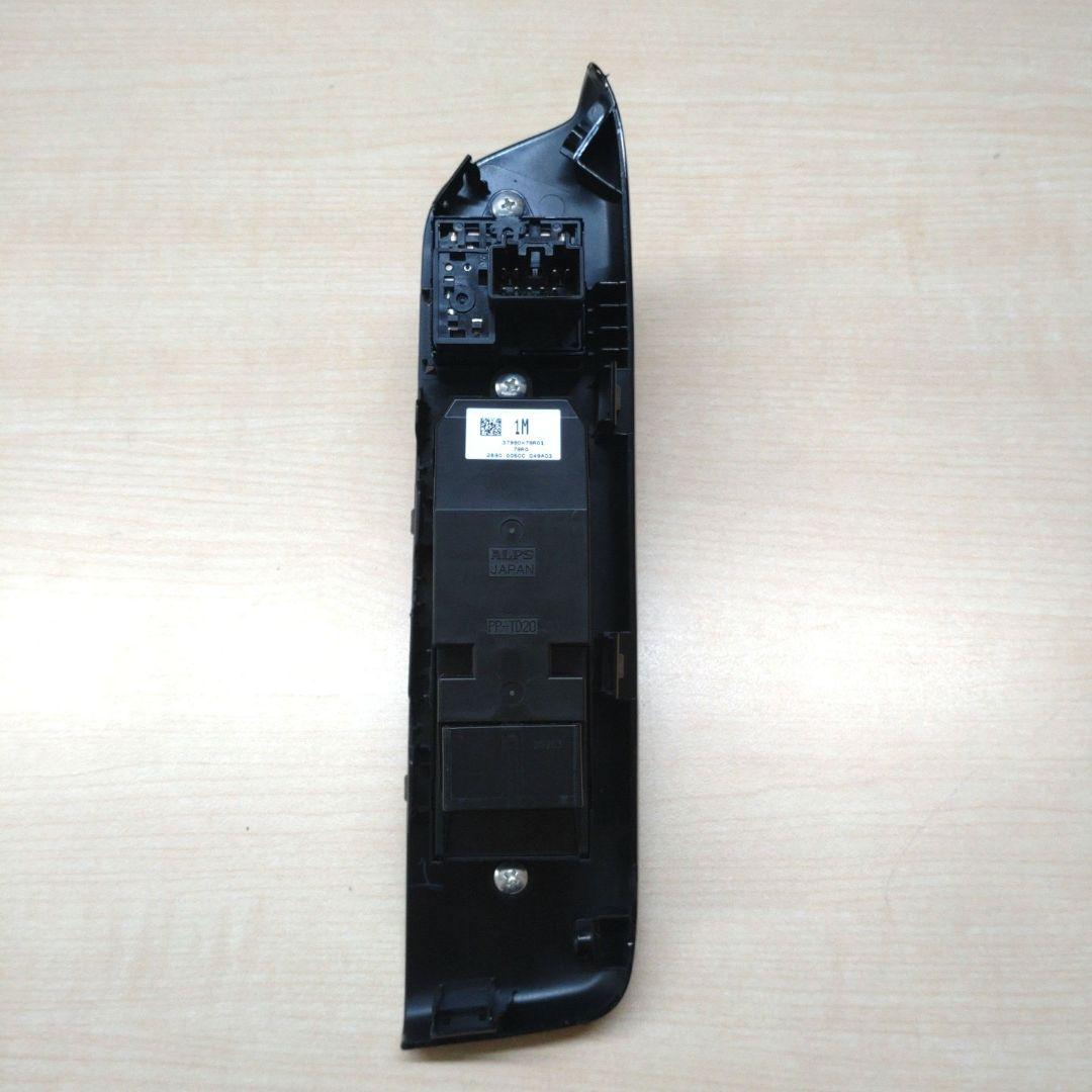 スズキ スペーシアカスタムMK53S パワーウィンドウスイッチ