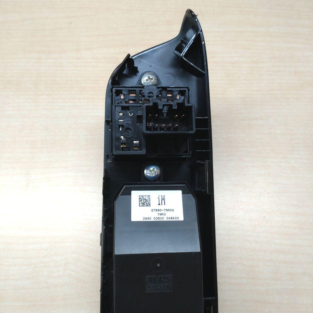 スズキ スペーシアカスタムMK53S パワーウィンドウスイッチ