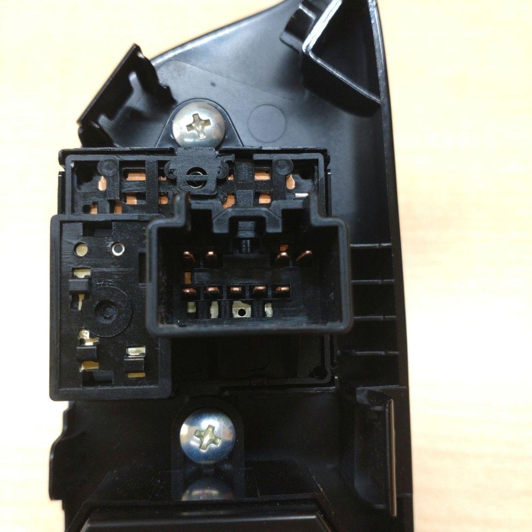 スズキ スペーシアカスタムMK53S パワーウィンドウスイッチ