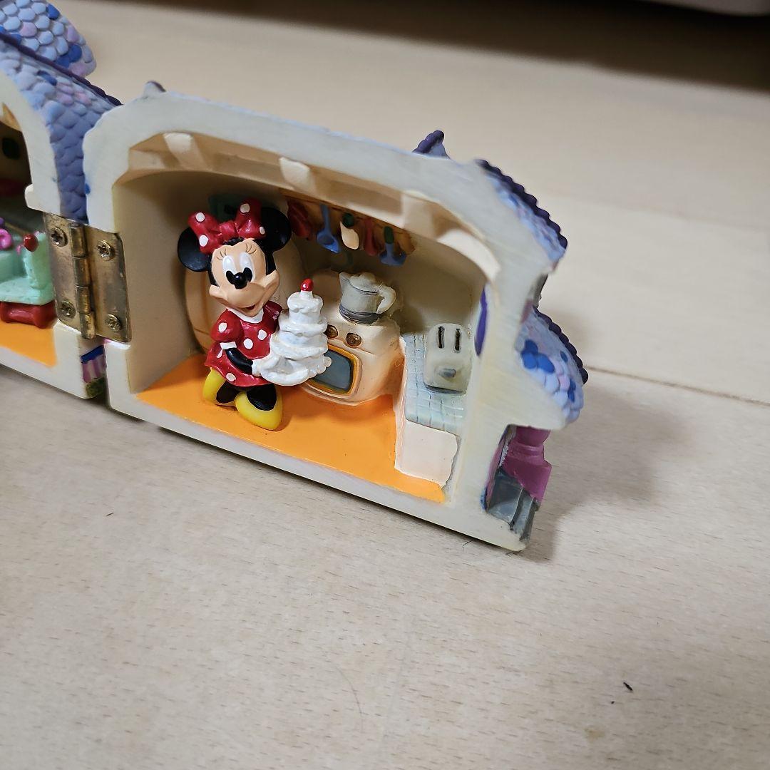 ディズニー トゥーンタウン 置物 ミニーの家 家 ミニー フォト