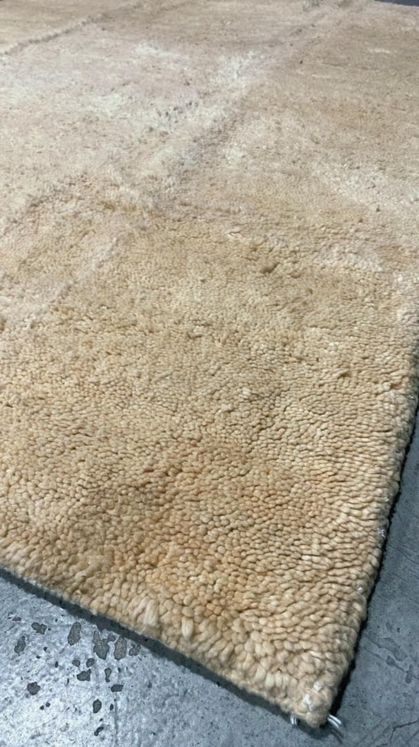 229cm×164cm ベルベル人作