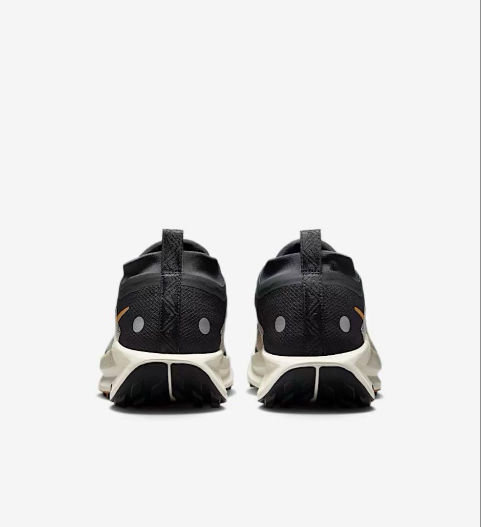 ☢ NIKE