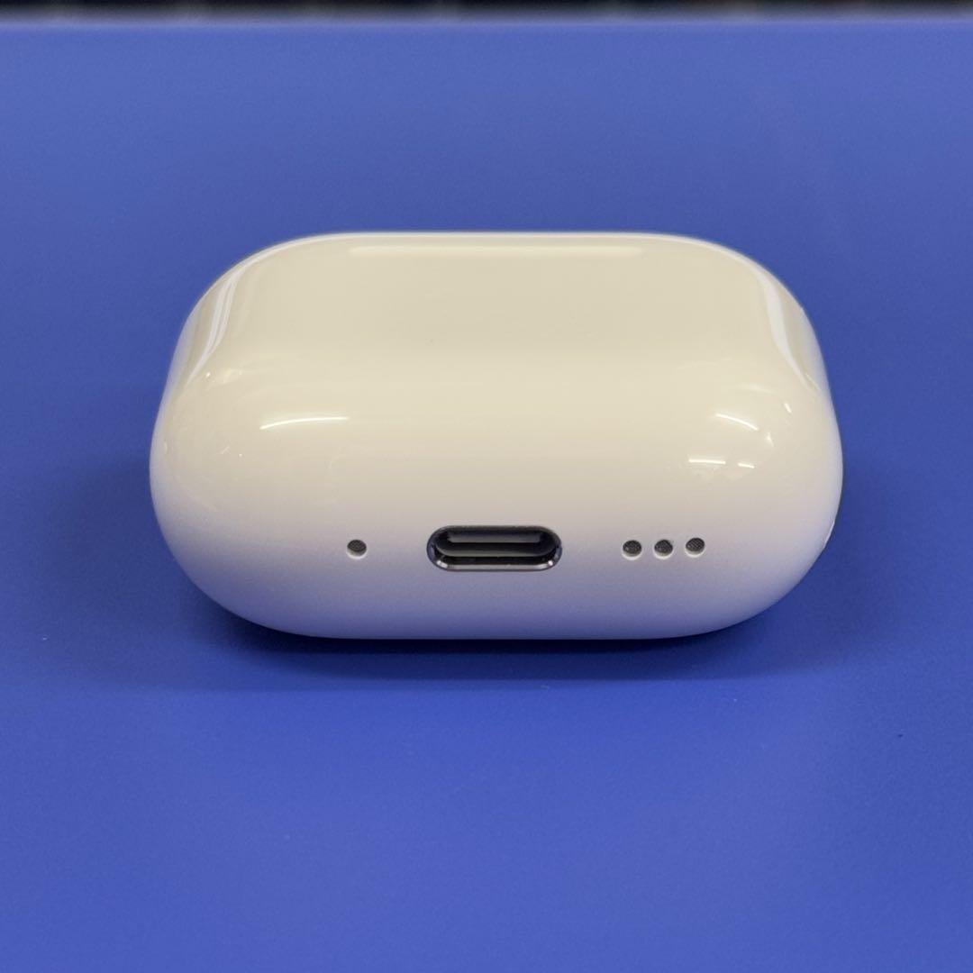 【綺麗】Apple AirPods 第4世代 ANC 充電ケース