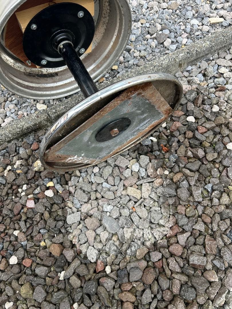 ホイールデザイン センターテーブル全体的に状態が悪い