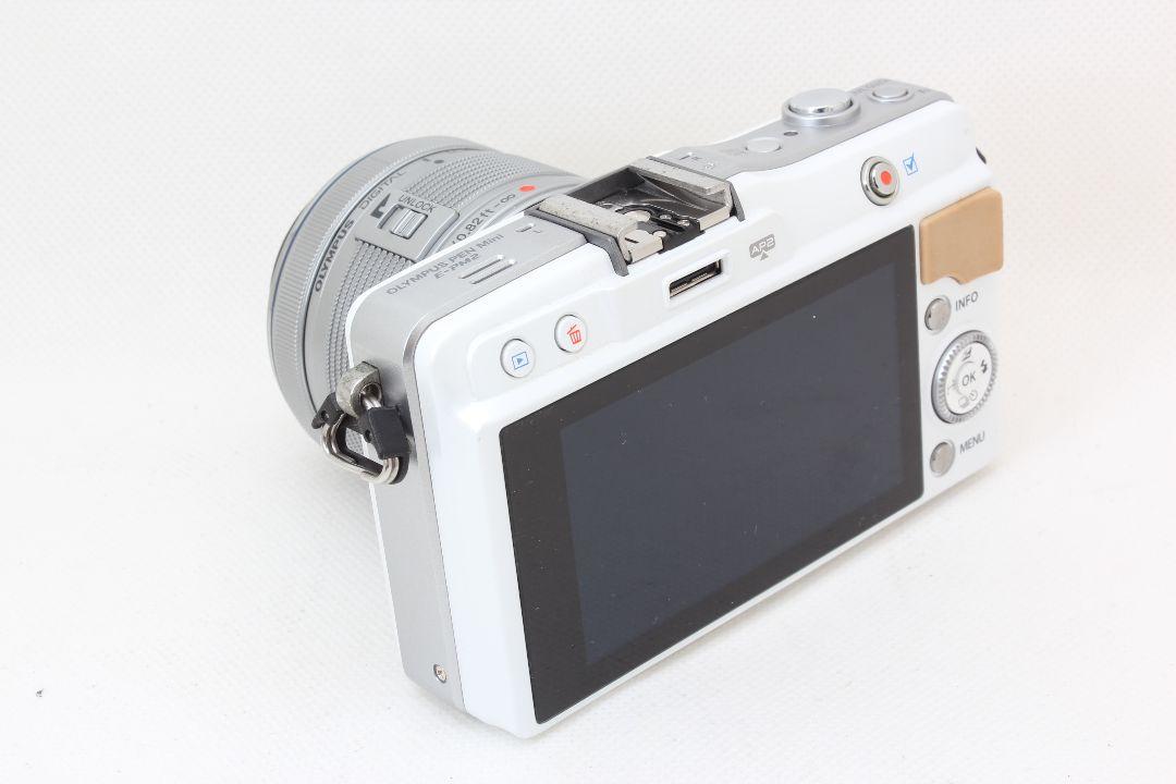 【極美品】スマホ転送 OLYMPUS PM2 ホワイト 14-42mmレンズ付き