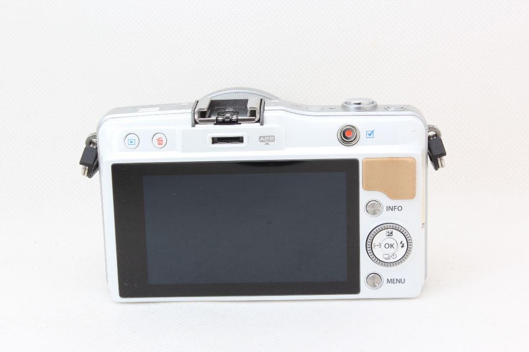 【極美品】スマホ転送 OLYMPUS PM2 ホワイト 14-42mmレンズ付き