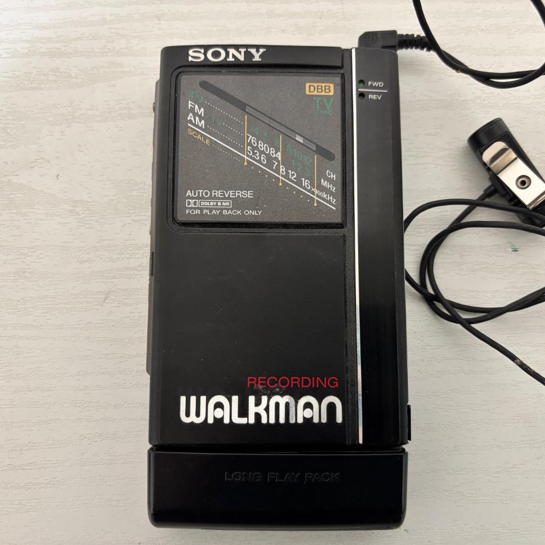 SONY ウォークマン WM-F404 ラジオ付 カセットプレーヤー ジャンク品