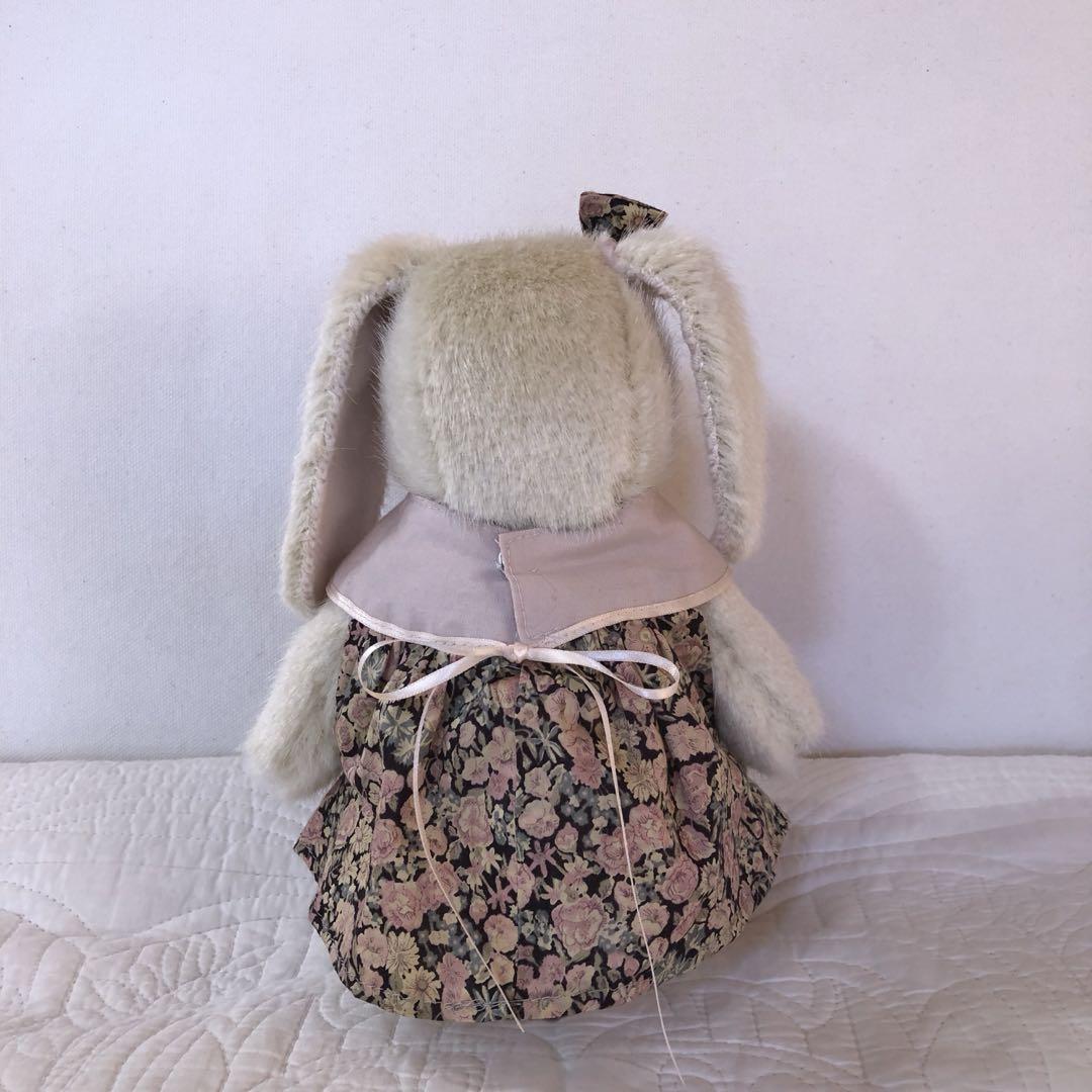 ハンドメイド ロップイヤーちゃん　クリスマスの贈りもの　うさぎのぬいぐるみ