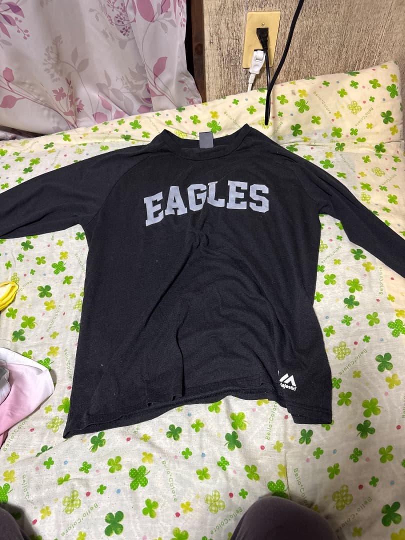 ワインレッド目立った傷や汚れなし