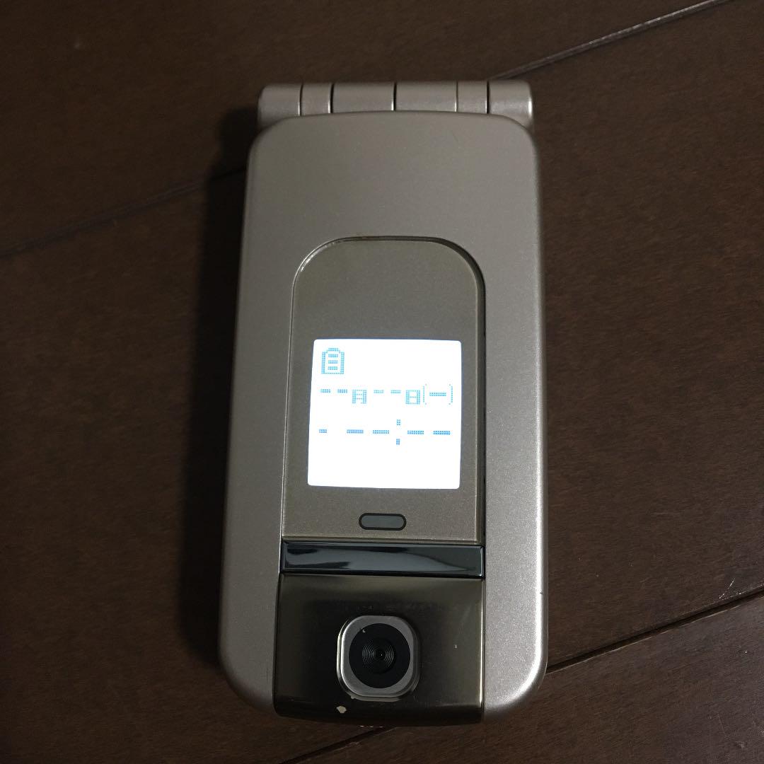 概ね美品 ドコモ docomo らくらくホン F882iES m6w3022