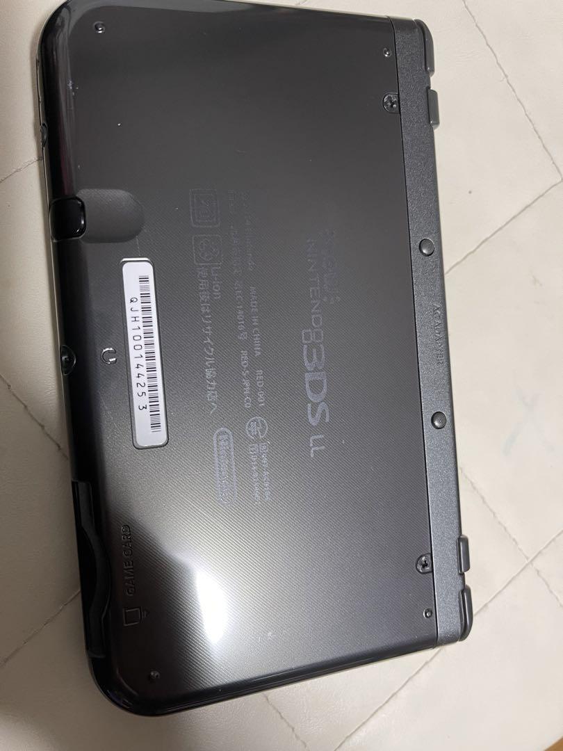Newニンテンドー3DS LL メタリックブラック