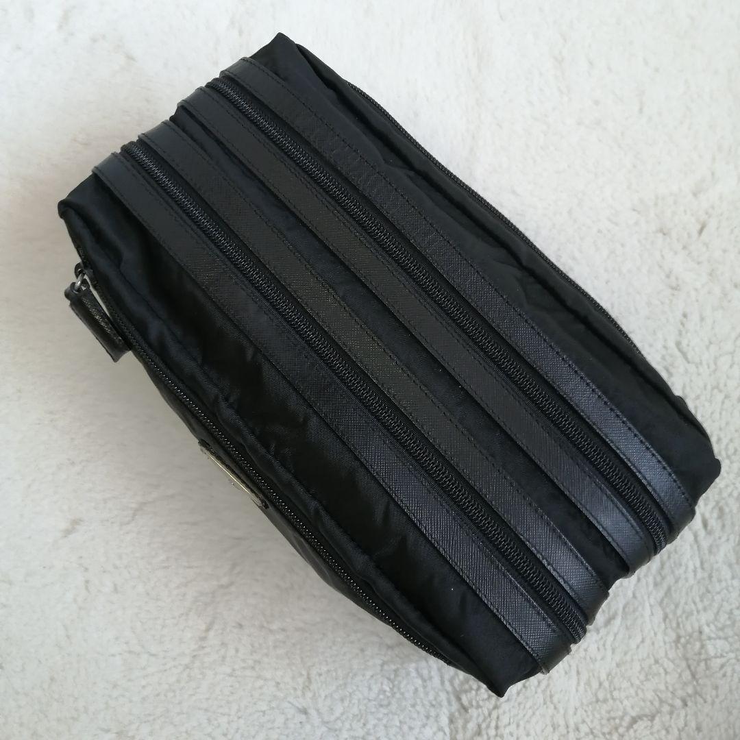 美品☆プラダ　セカンドバッグ　ポーチ　ダブルジップ　レザー　三角ロゴ　ブラック