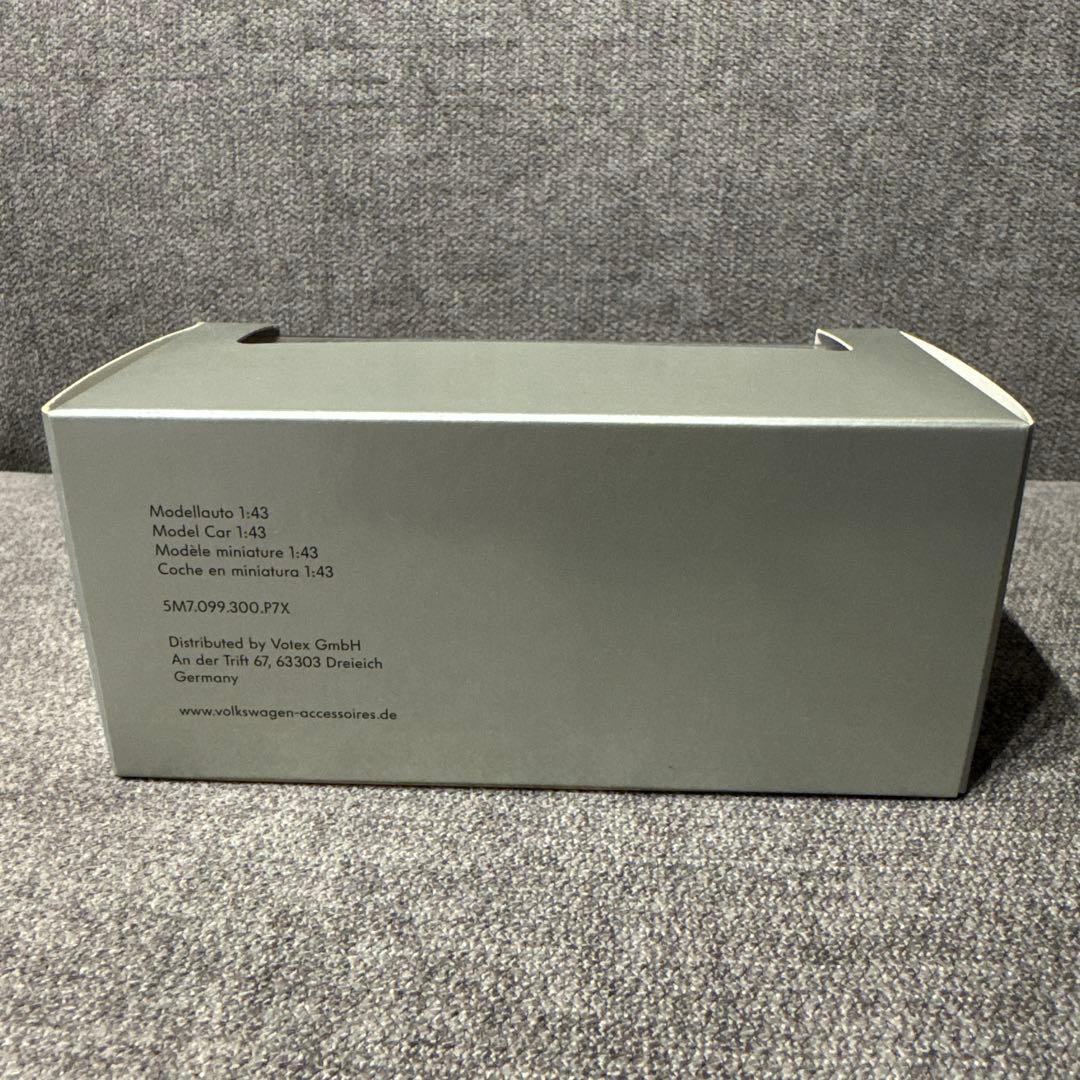 激レア Volkswagen Cross Golf ミニカー 1/43 激レア Volkswagen Cross Golf ミニカー 1/43