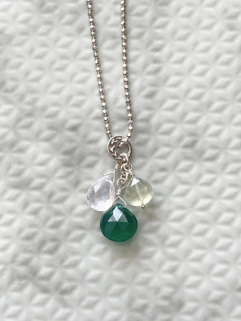 【おすすめ】 新品未使用☆agate ストーンネックレス グリーン シルバー ネックレス・ペンダント