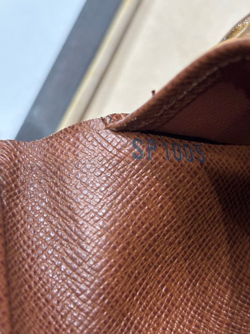 LOUIS VUITTON ルイ・ヴィトン モノグラム 三つ折り財布 フランス製