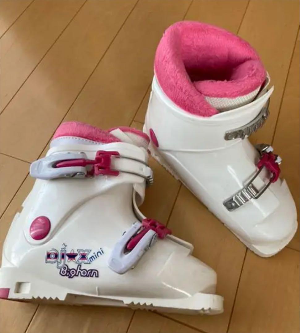 子供用のスキーブーツ 18cm