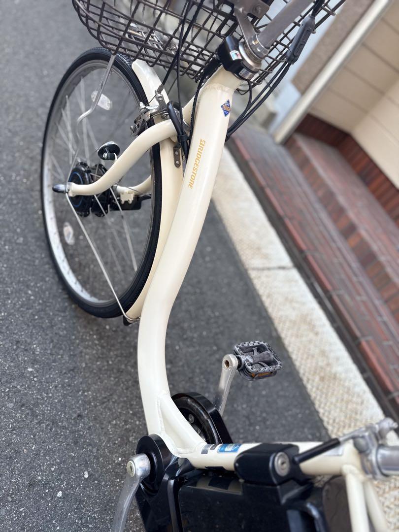 大阪府　ブリヂストン　電動アシスト自転車 前カゴ付き