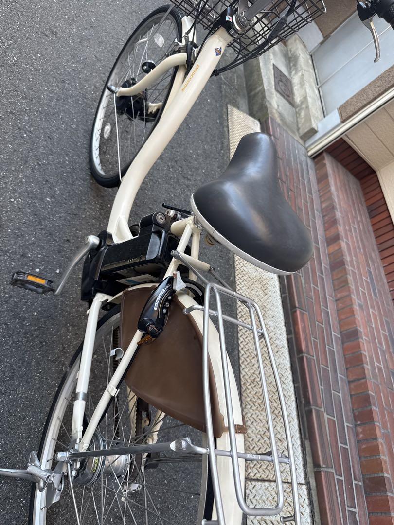 大阪府　ブリヂストン　電動アシスト自転車 前カゴ付き