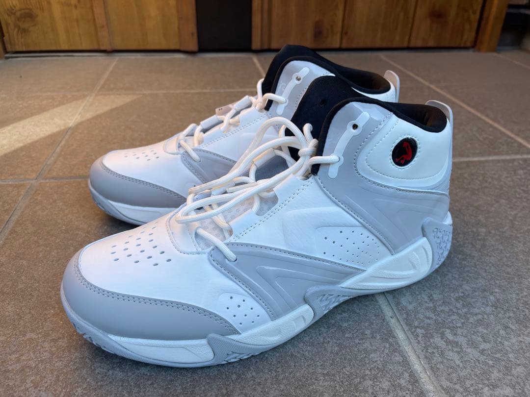 shaq Devastator バッシュ