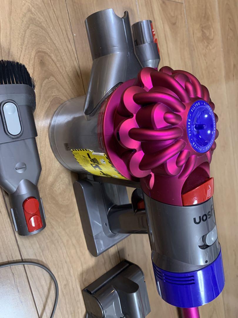 メカニカル ダイソン Dyson V7 SV11 充電式サイクロン掃除機 ジャンク