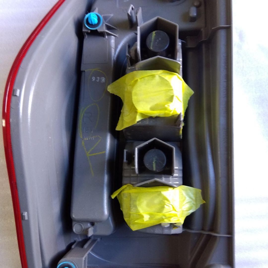 ダイハツ タント LA610S LA600S 　LED　右テールランプ
