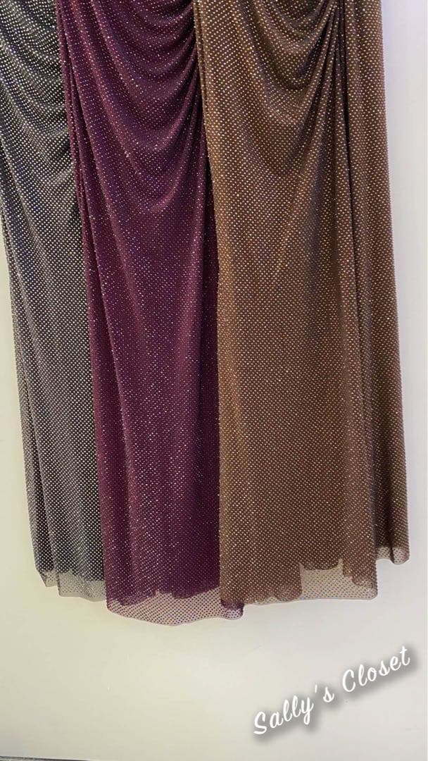 ❤️25新作 新品♡ SelfPortrait 赤ドットロングワンピース♡　D17