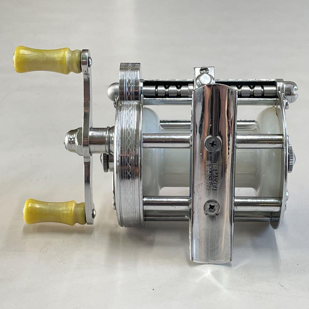 PFLUEGER SUMMIT 1993L 彫刻系ダイレクトリール - メルカリ