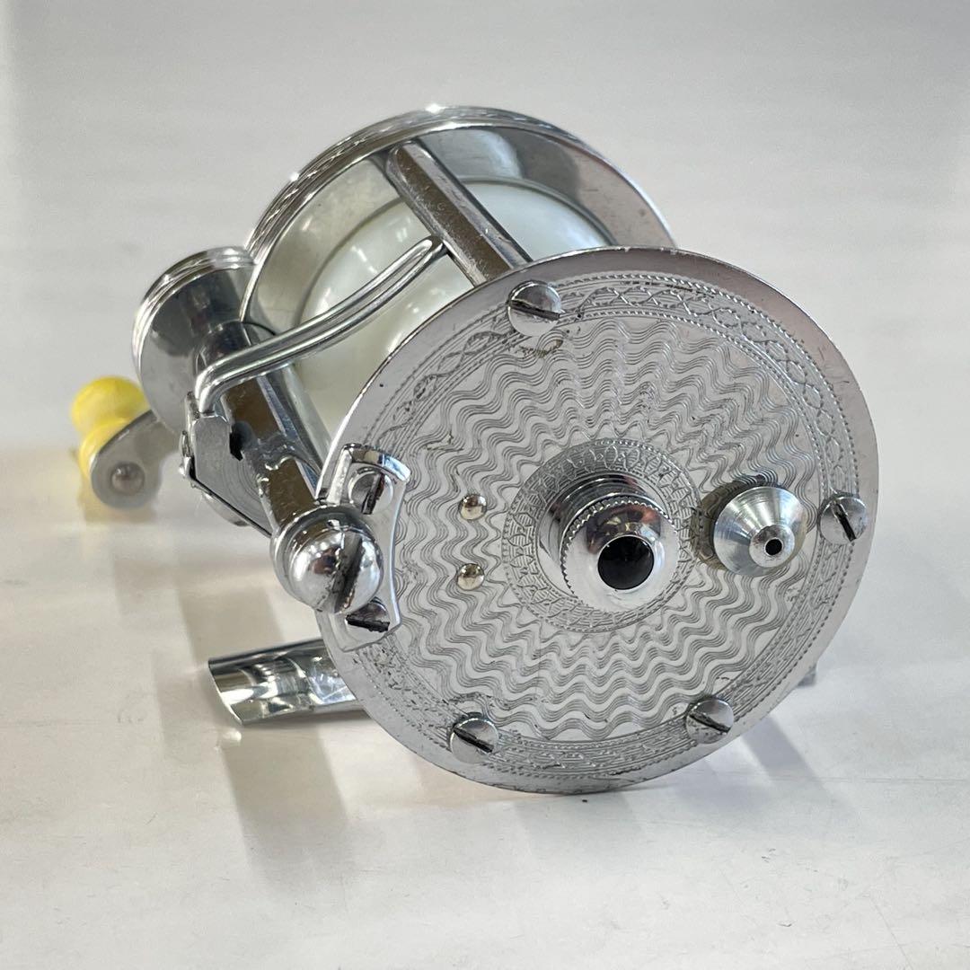 PFLUEGER SUMMIT 1993L 彫刻系ダイレクトリール