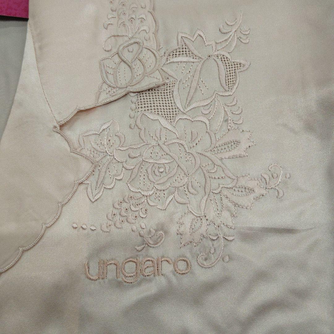 ウンガロ　シルクパジャマ　Lサイズ　未使用品