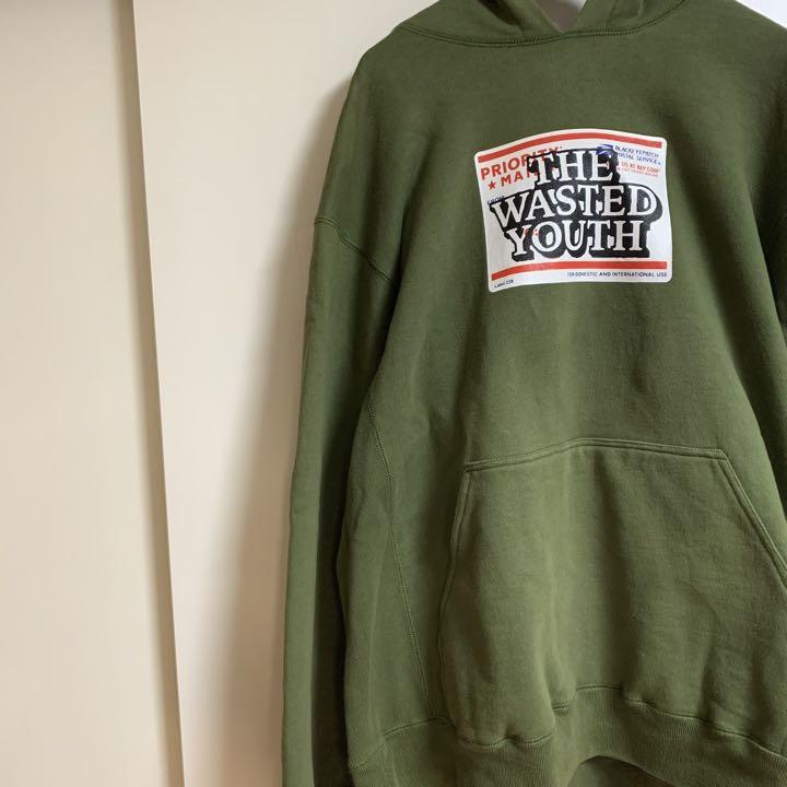 ロシアの行動 wasted youth パーカー patch eye black × パーカー ロシアの行動 wasted youth パーカー patch eye black × パーカー