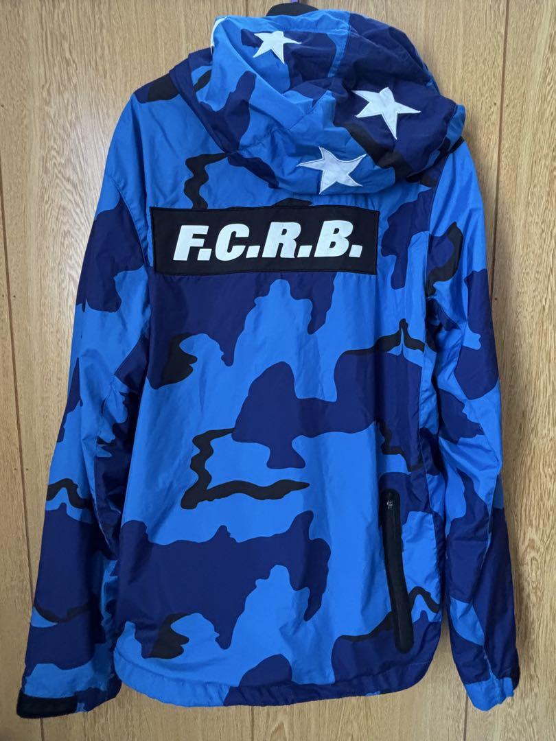 FCRBマウンテンパーカー