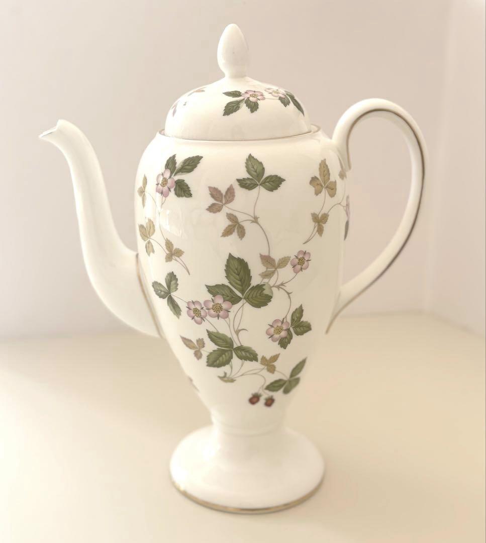ウェッジウッド WEDGWOODワイルドストロベリー コーヒーポット黒壺　値下げ