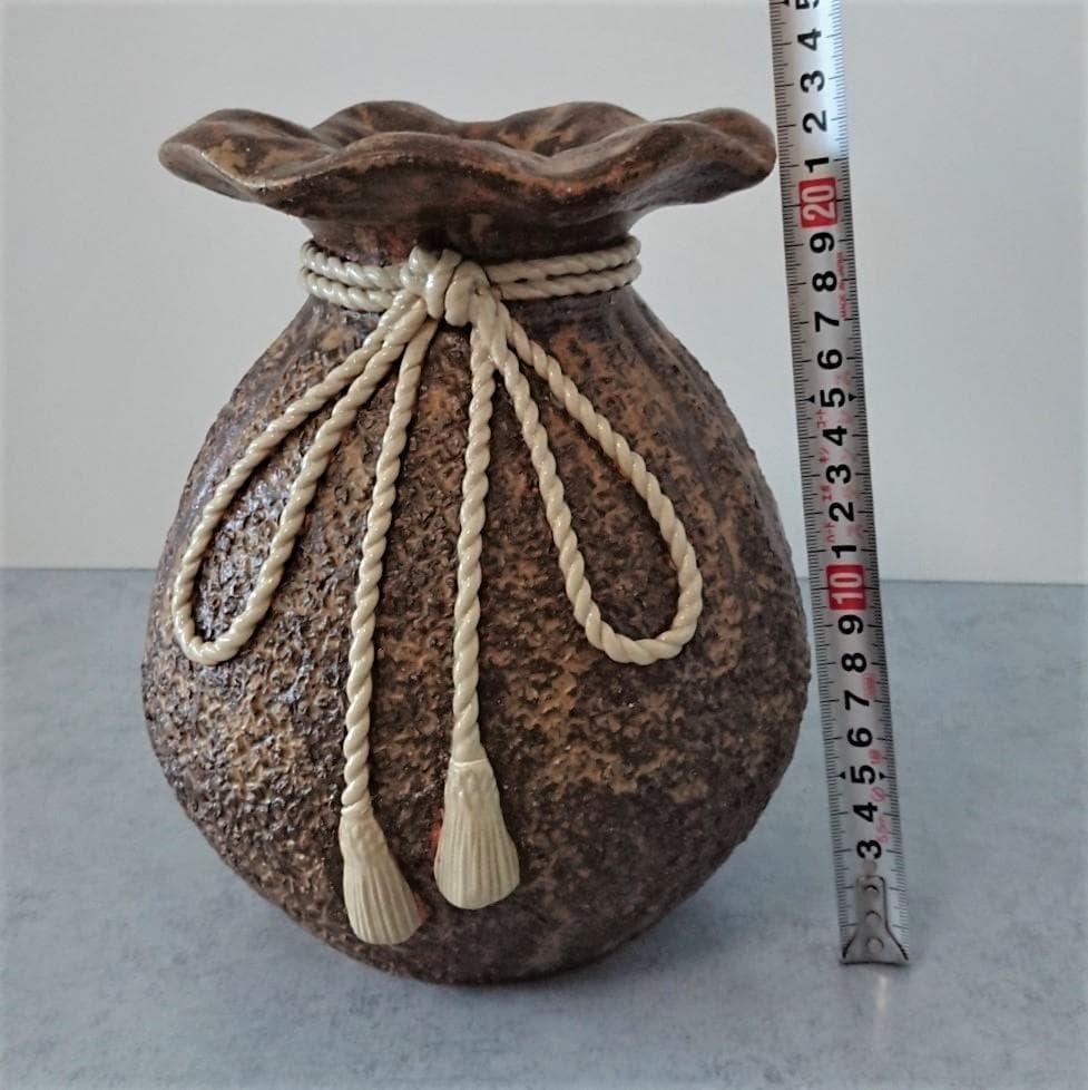 SALEアイテム 縁起物 【信楽焼】 宝袋ねずみ付花瓶 宝袋ネズミ付き壺