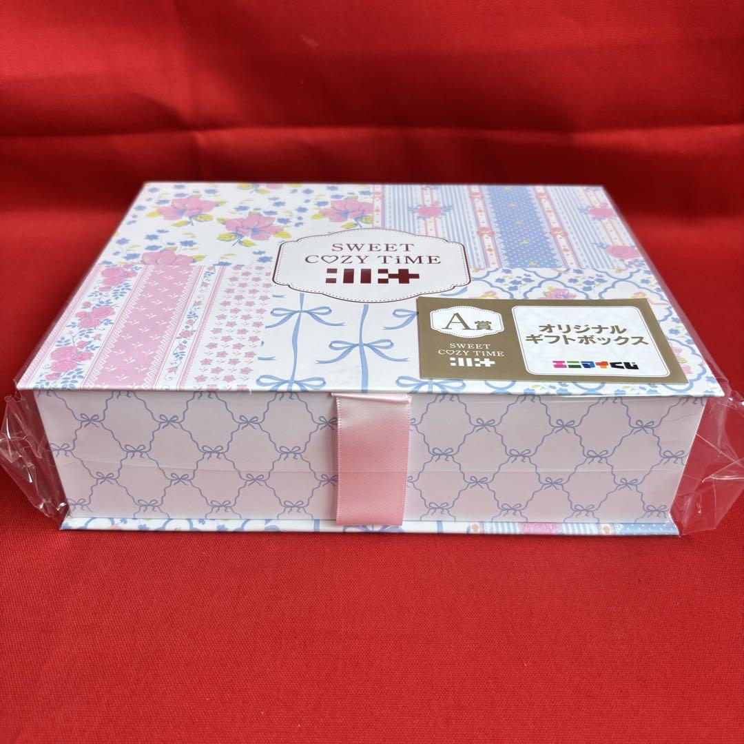 4点まとめ　ILLIT　エニマイくじ　オリジナルギフトボックス　MOKA セット ILLIT エニマイくじ A賞 オリジナルギフトボックス 新品未開封