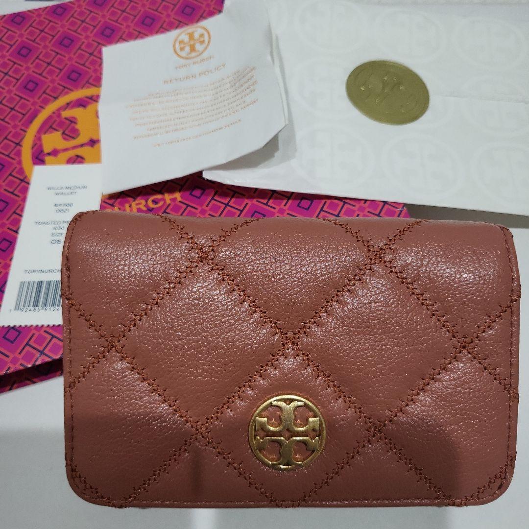 Tory Burch キルティング ミディアムミニ財布