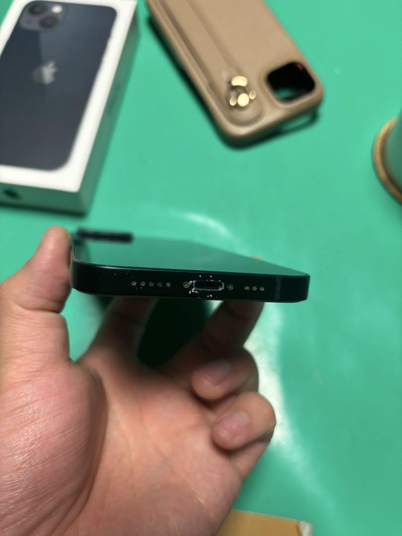 iPhone13 128GB ケースおまけあり　80%