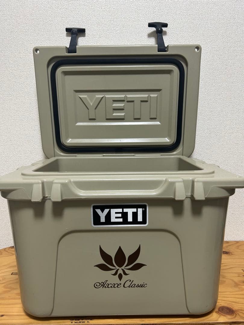 廃盤 YETI Roadie 20 イエティ ローディー20 タンカラー 廃盤 YETI Roadie 20 イエティ ローディー20 タンカラー