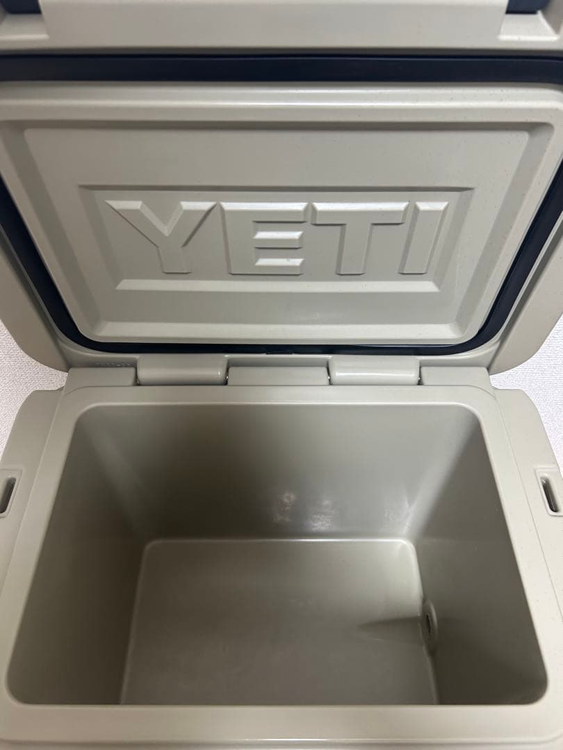 廃盤 YETI Roadie 20 イエティ ローディー20 タンカラー 廃盤 YETI Roadie 20 イエティ ローディー20 タンカラー