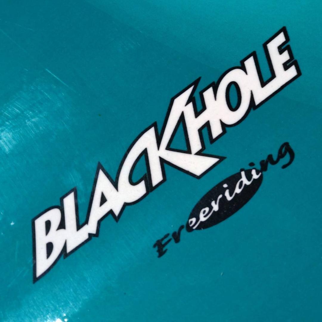 スノーボード 板 ツインチップ トリック 140㎝ BLACKHOLE USED