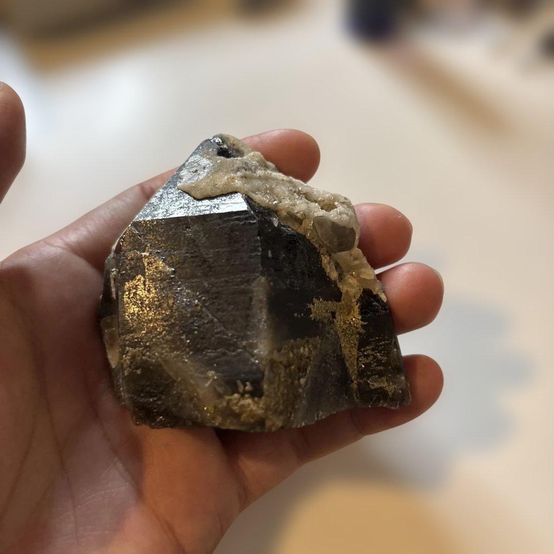 悪いの吸ってくれる！モリオンたん原石！すんごい吸う！