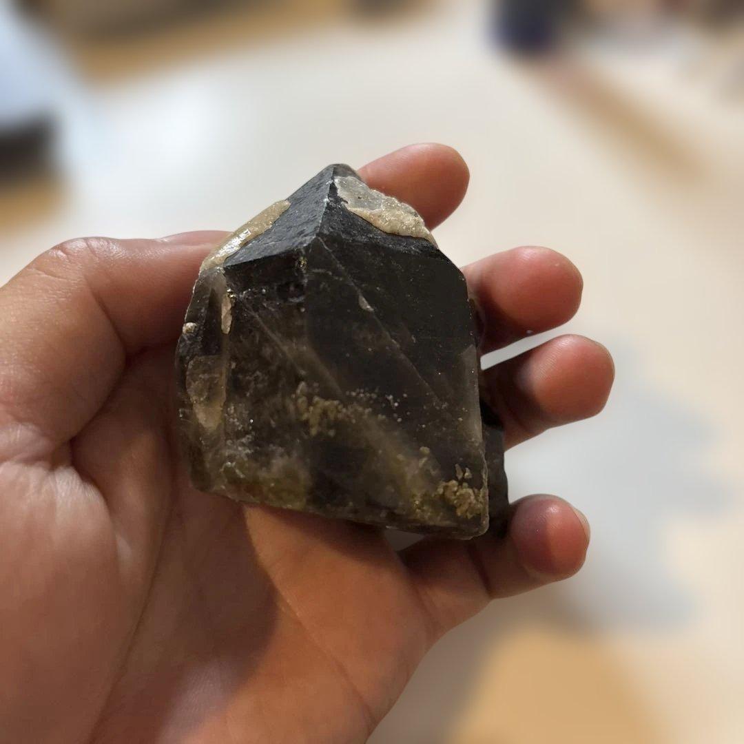 悪いの吸ってくれる！モリオンたん原石！すんごい吸う！