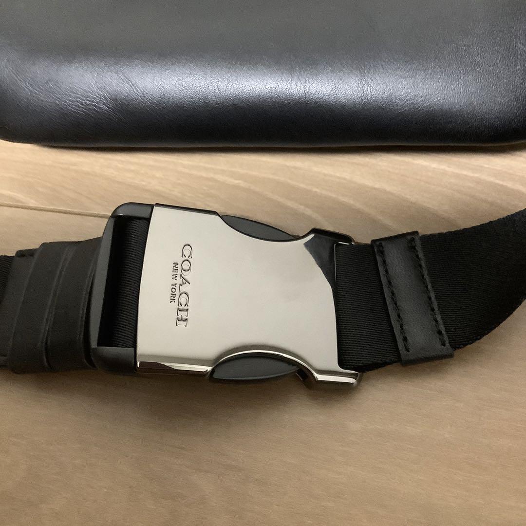 COACH ボディバッグ・ウエストポーチ ブラック　美品
