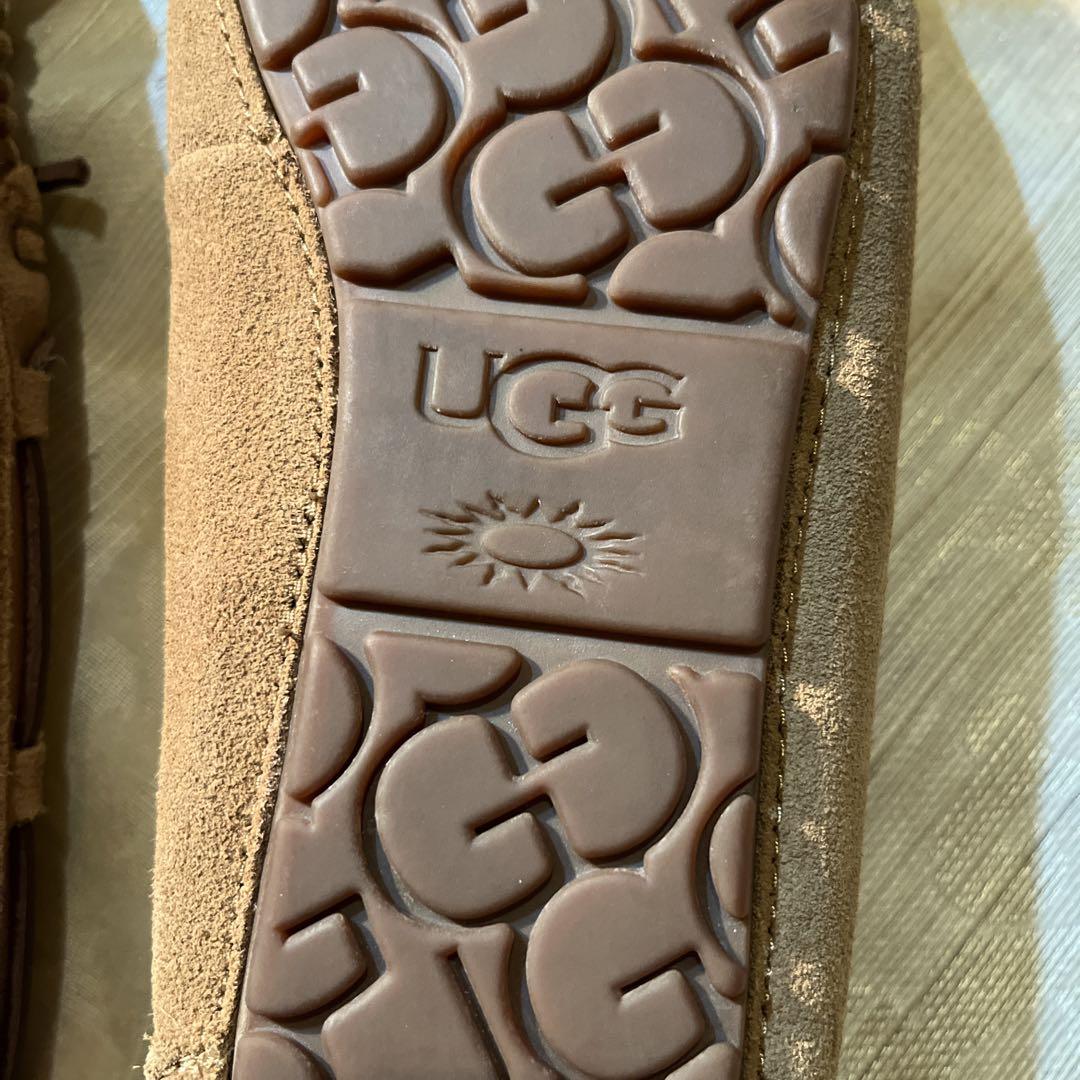 未使用UGG ムートンモカシンシューズ26cm ブーツ