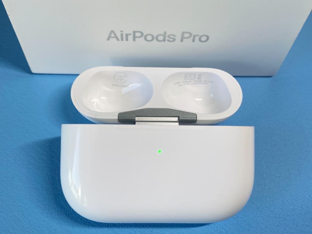 AirPods Pro 第2世代 充電ケースのみ A2968