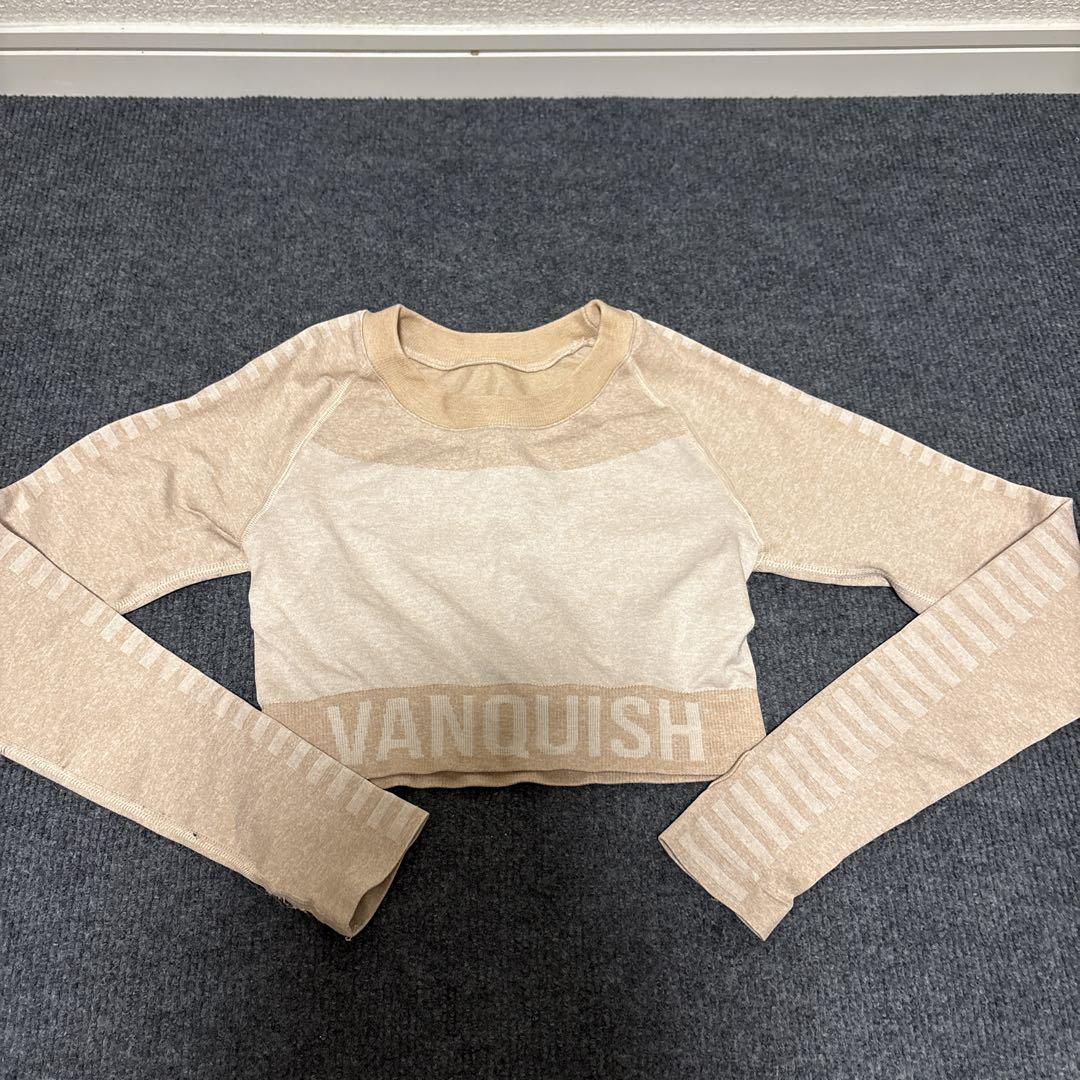 お得！ VANQUISH Sサイズ トレーニングウェア セット