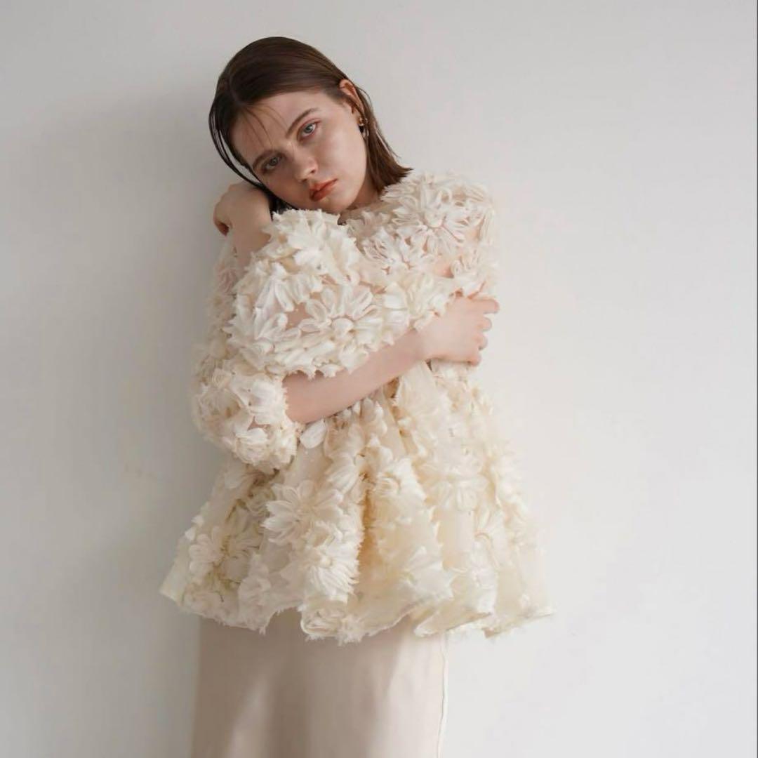 【即日発送】Acka. flower peplum blouse ベージ
